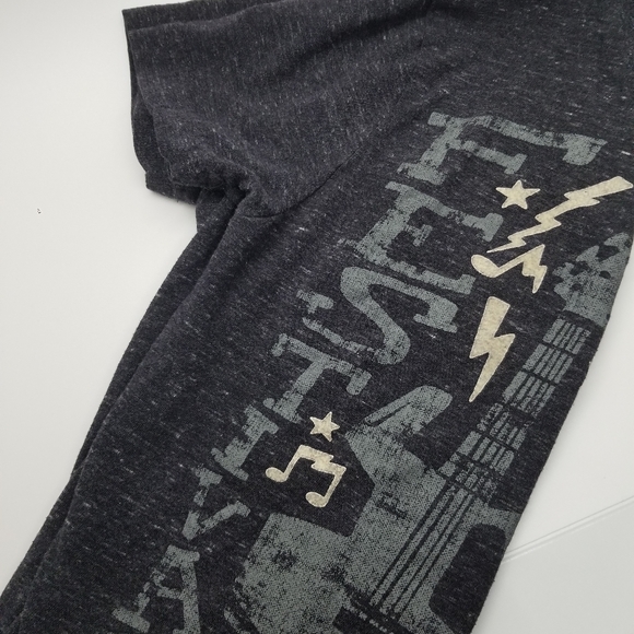 Joe Fresh Kids TShirt, Boys Size S/P (6), Gray Music Design - Picture 2 of 3